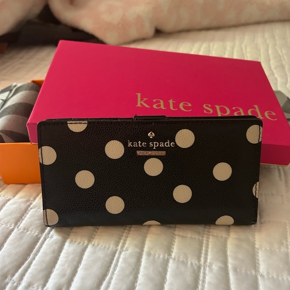 Kate Spade Black and White Polka Dot Clutch - Picture 1 of 3